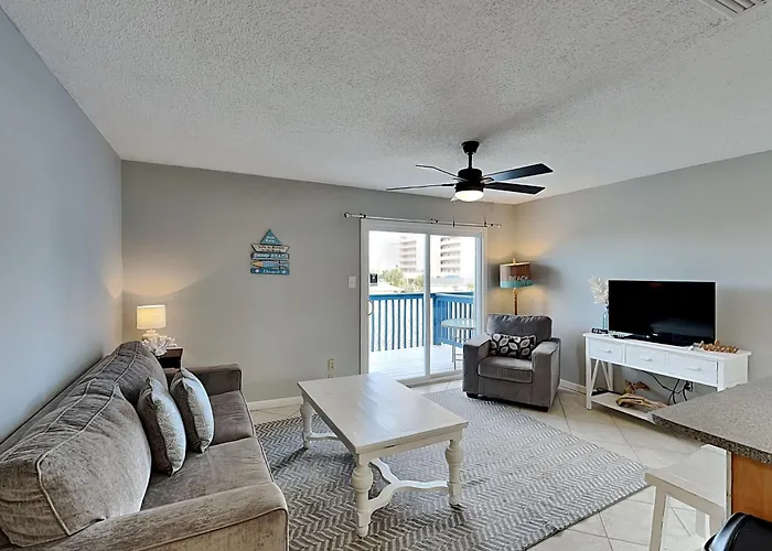 Apartment Lagoon Sun By Southern Vacation