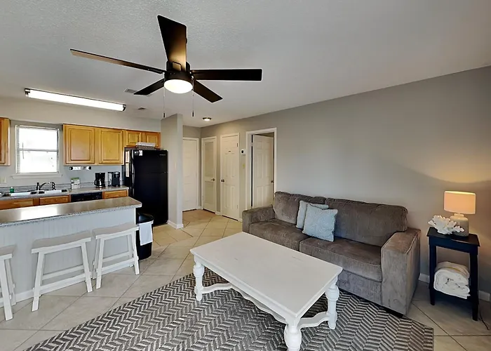Lagoon Sun By Southern Vacation Apartment *